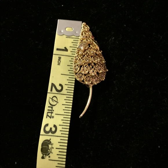 Ornate Vintage Mouse Brooch Garnet Colored Eyes - Picture 4 of 4